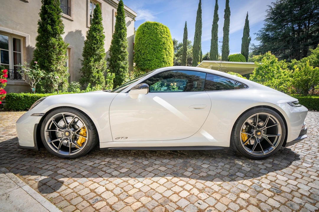 2022 Porsche 992 GT3 - Image 8 of 31