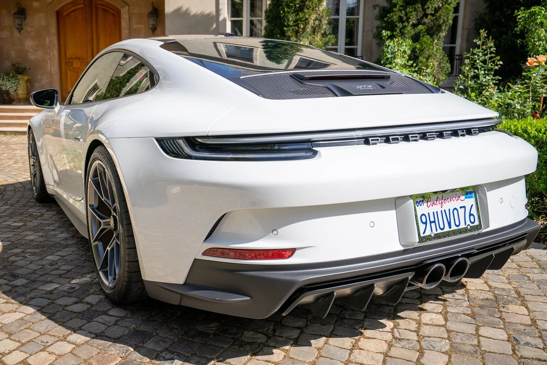 2022 Porsche 992 GT3 - Image 12 of 31