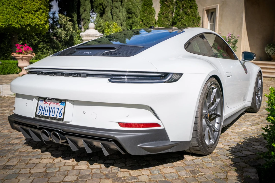 2022 Porsche 992 GT3 - Image 17 of 31