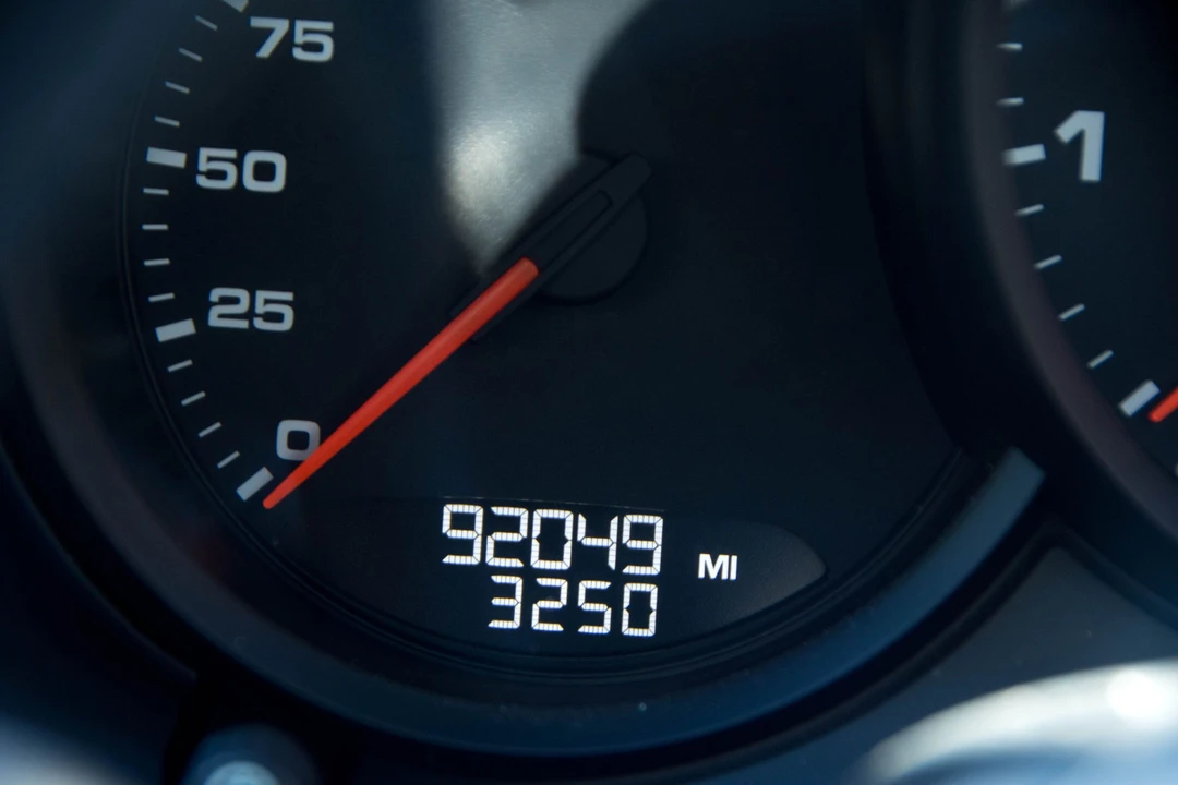 2014 Porsche 981 Cayman - Image 11 of 20
