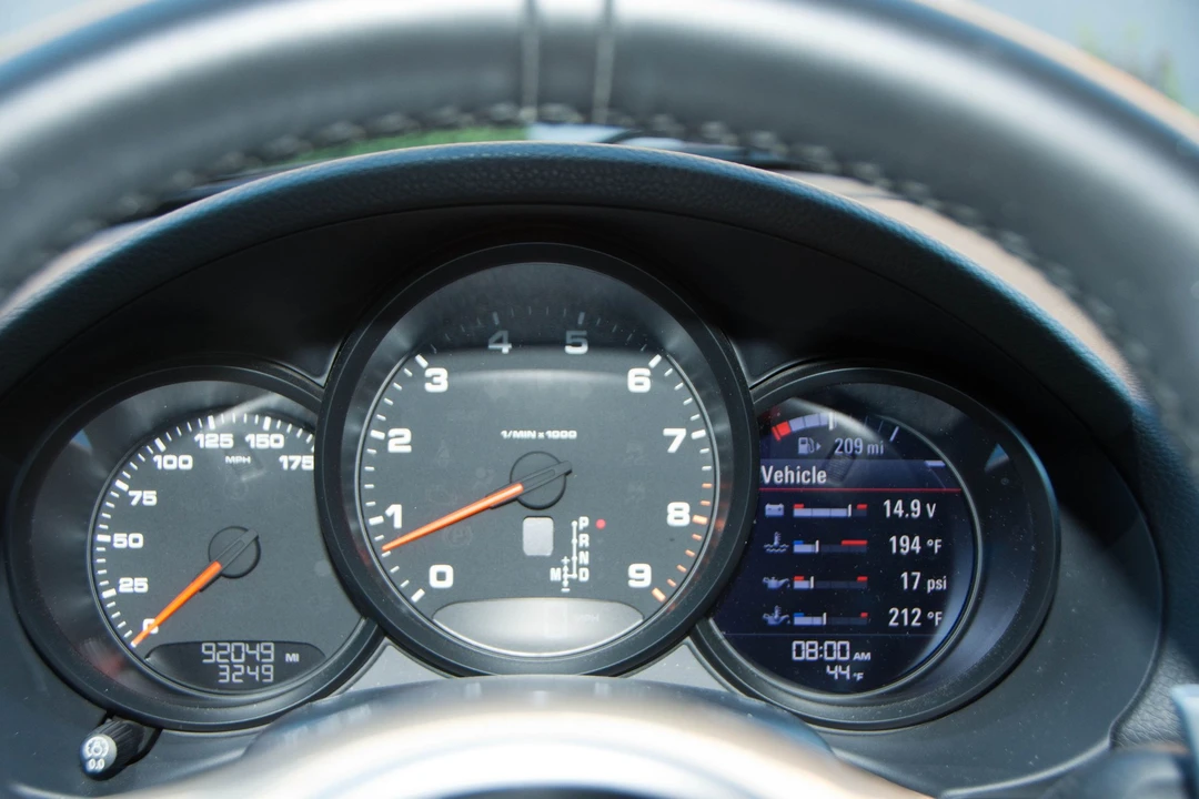 2014 Porsche 981 Cayman - Image 19 of 20