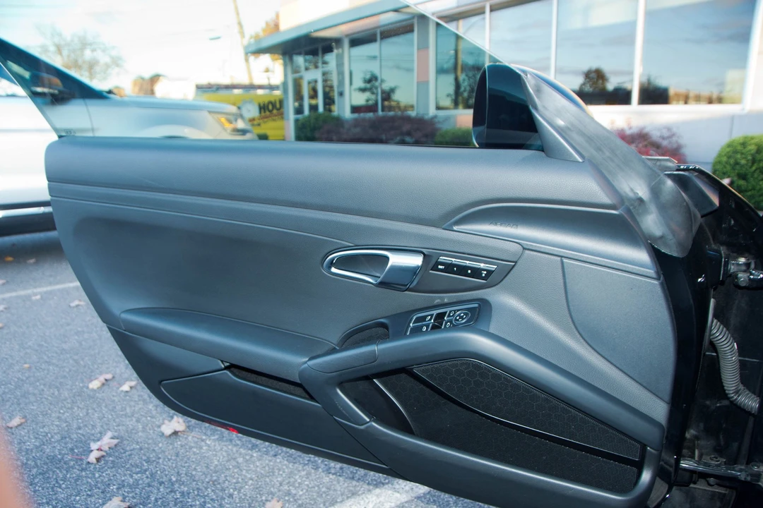 2014 Porsche 981 Cayman - Image 15 of 20