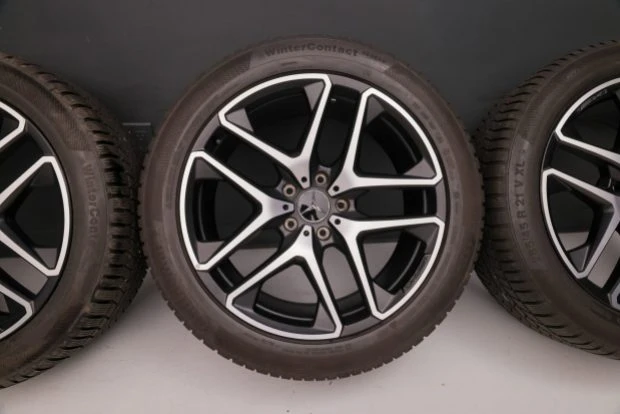 Parts & Memorabilia Other Wheels - Image 2 of 4
