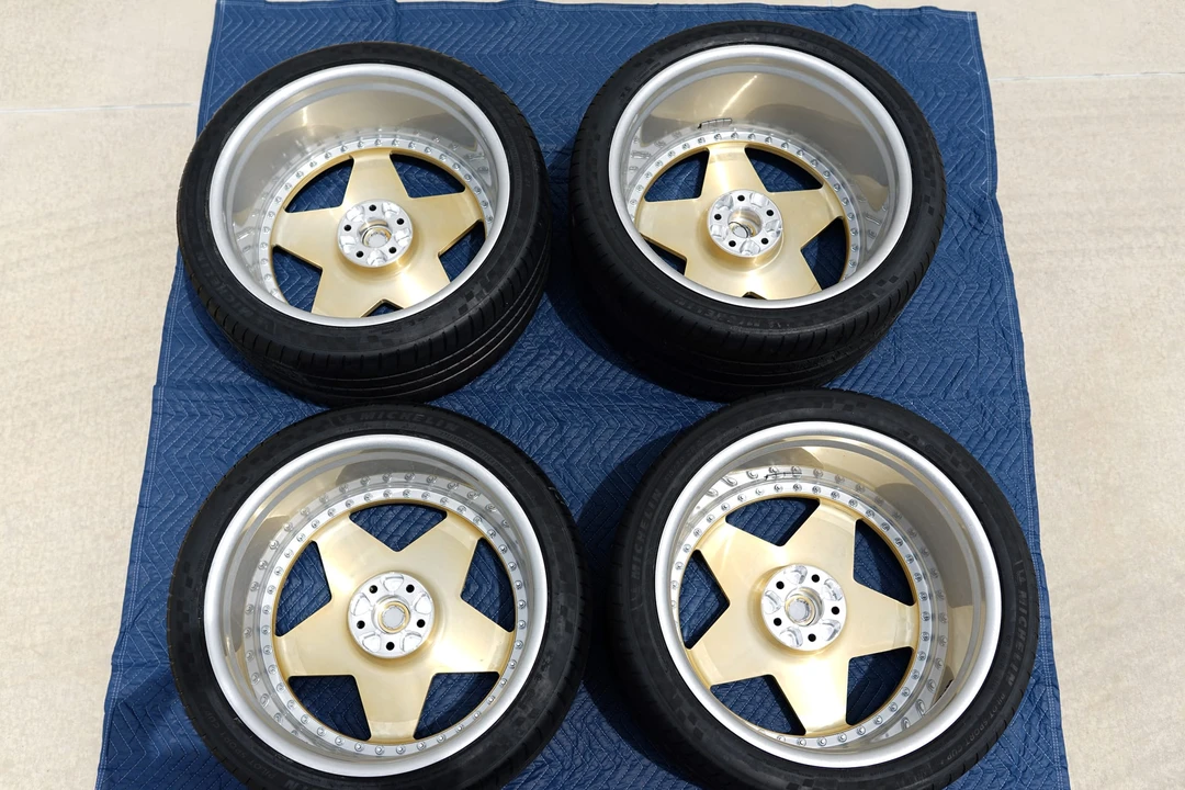Parts & Memorabilia Other Wheels - Image 25 of 31