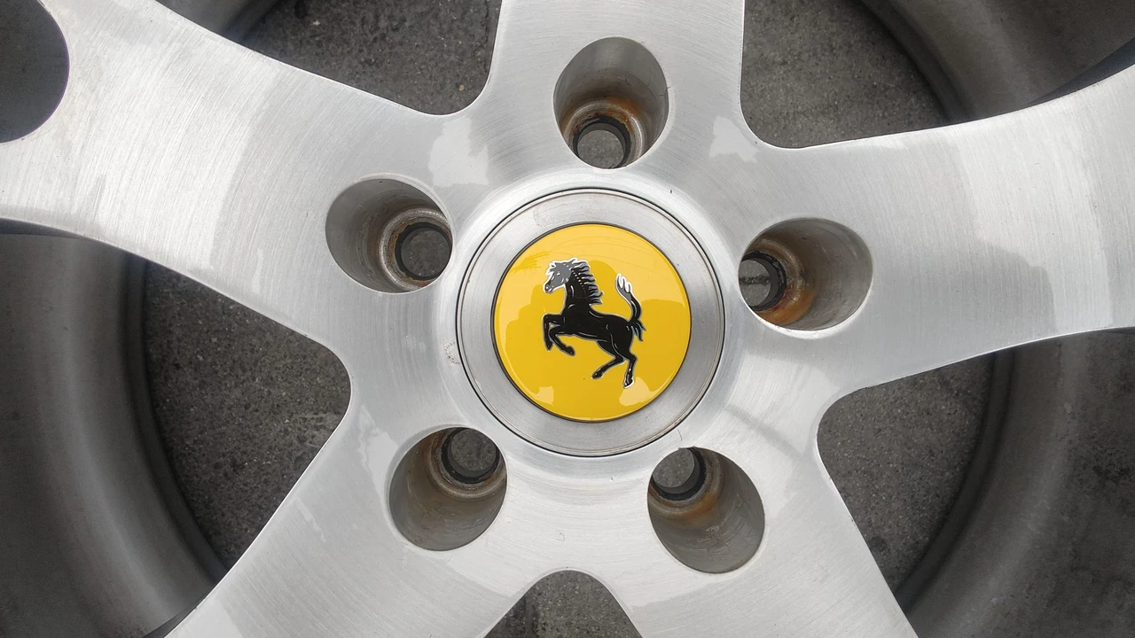 Parts & Memorabilia Other Wheels - Image 14 of 31
