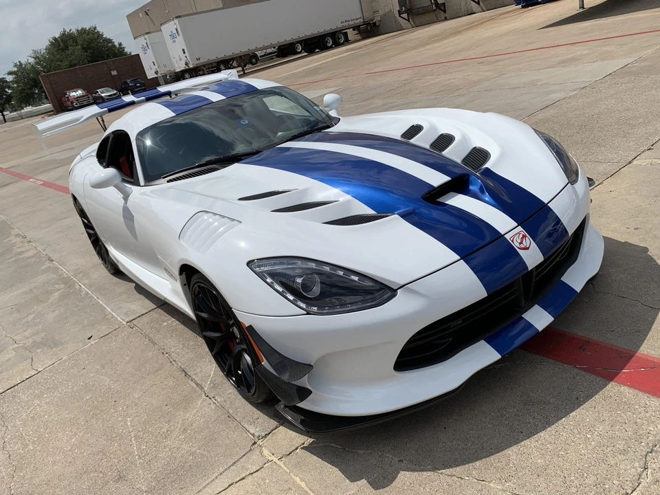 2017 Dodge Viper ACR 5th Gen - Image 2 of 31
