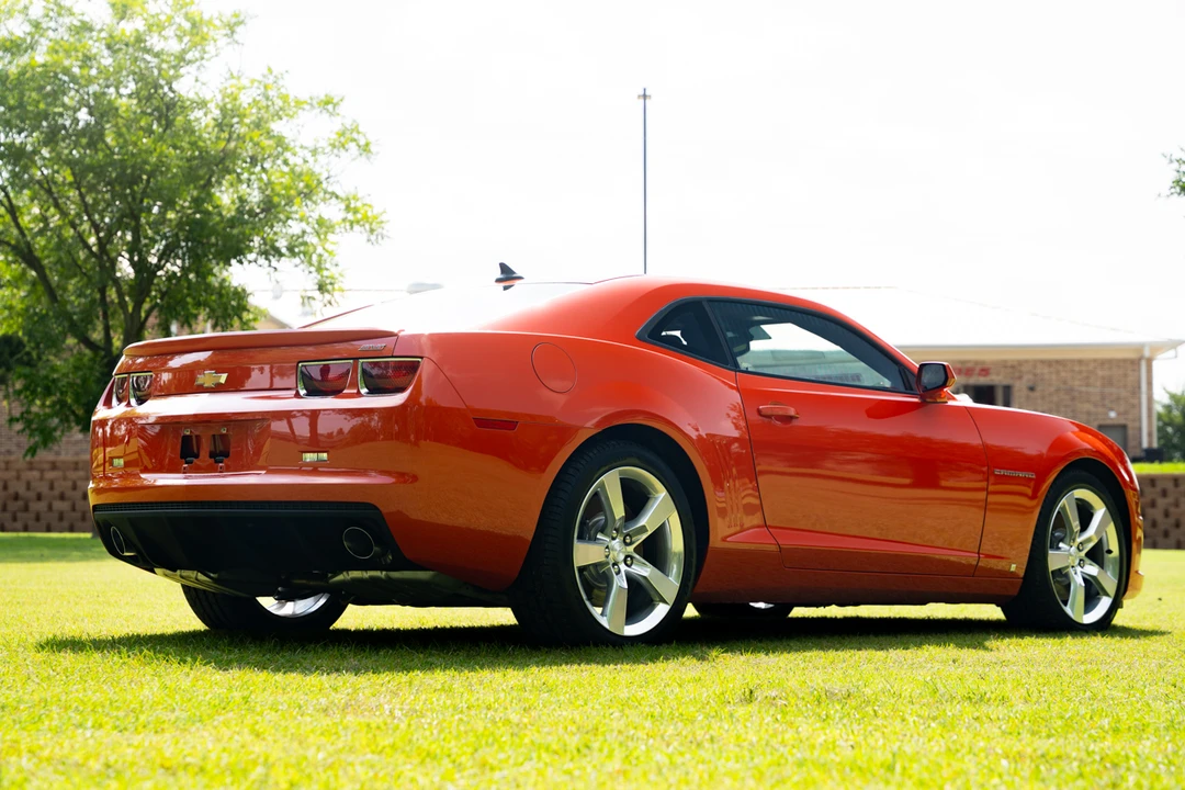 2010 Chevrolet Camaro SS 5th Gen - Image 11 of 31