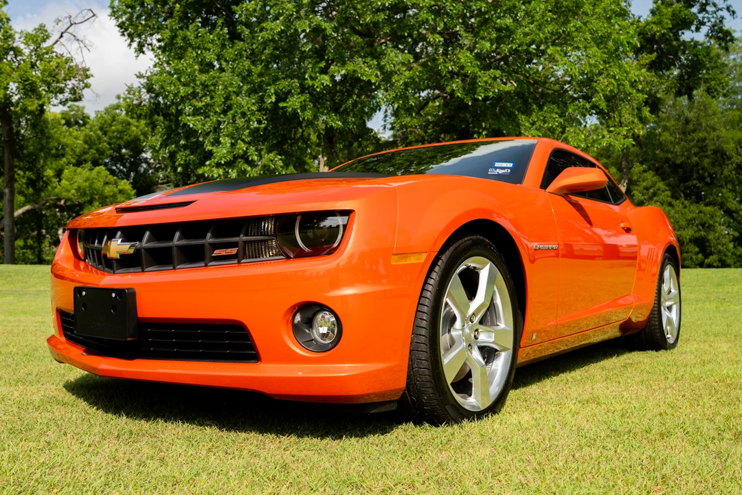 2010 Chevrolet Camaro SS 5th Gen - Image 2 of 31