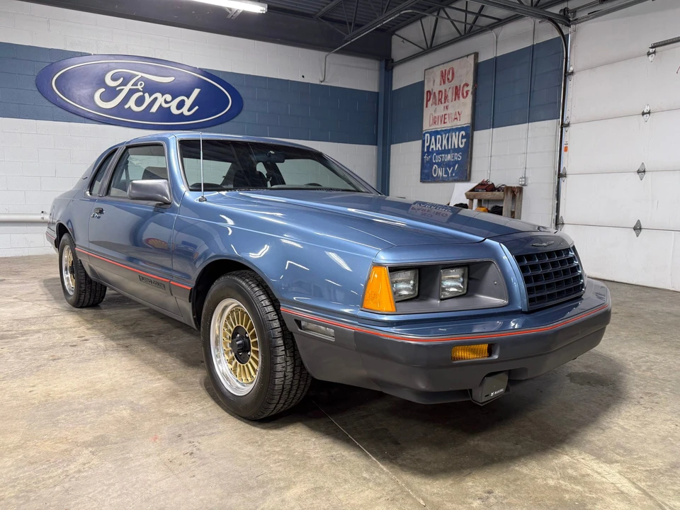 1985 Ford Thunderbird 9th Gen - Image 11 of 31