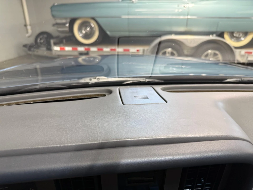 1985 Ford Thunderbird 9th Gen - Image 27 of 31