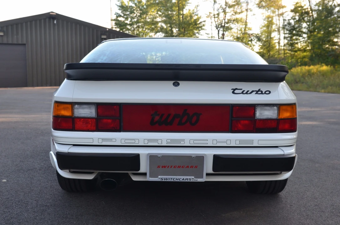 1986 Porsche 944 Turbo - Image 8 of 31
