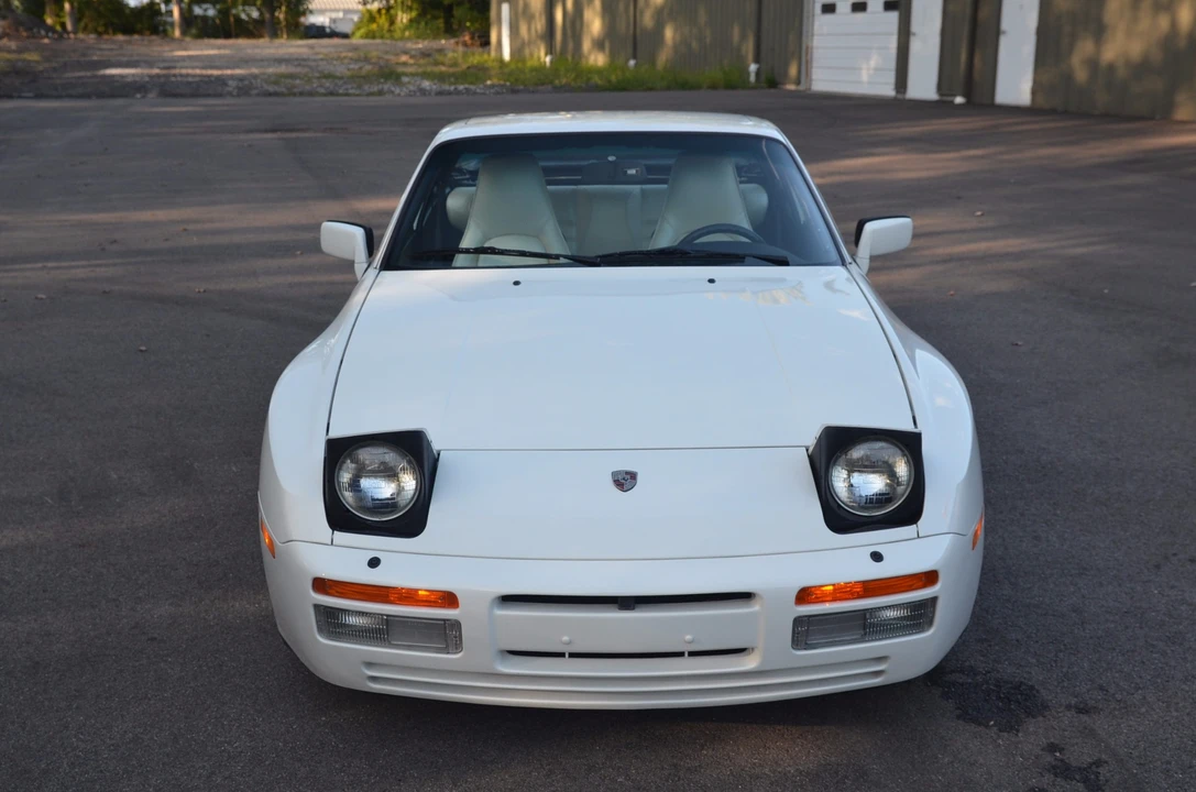 1986 Porsche 944 Turbo - Image 17 of 31