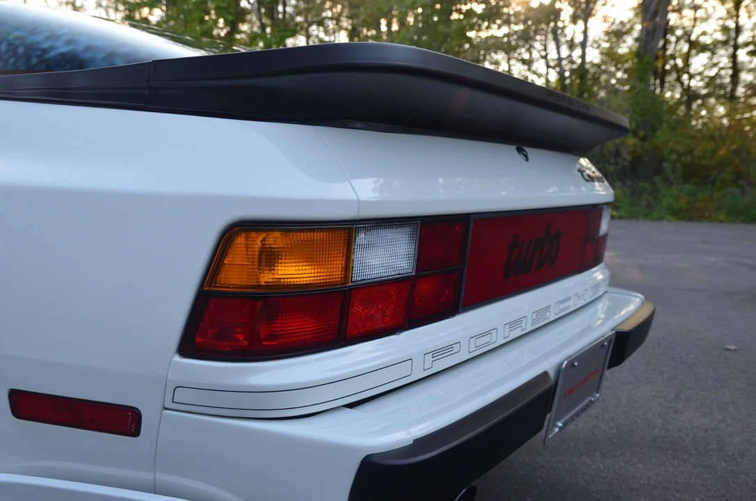 1986 Porsche 944 Turbo - Image 21 of 31