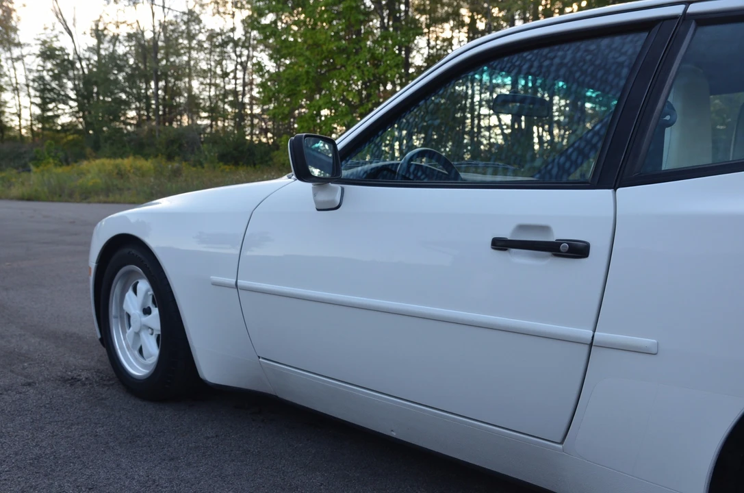 1986 Porsche 944 Turbo - Image 26 of 31