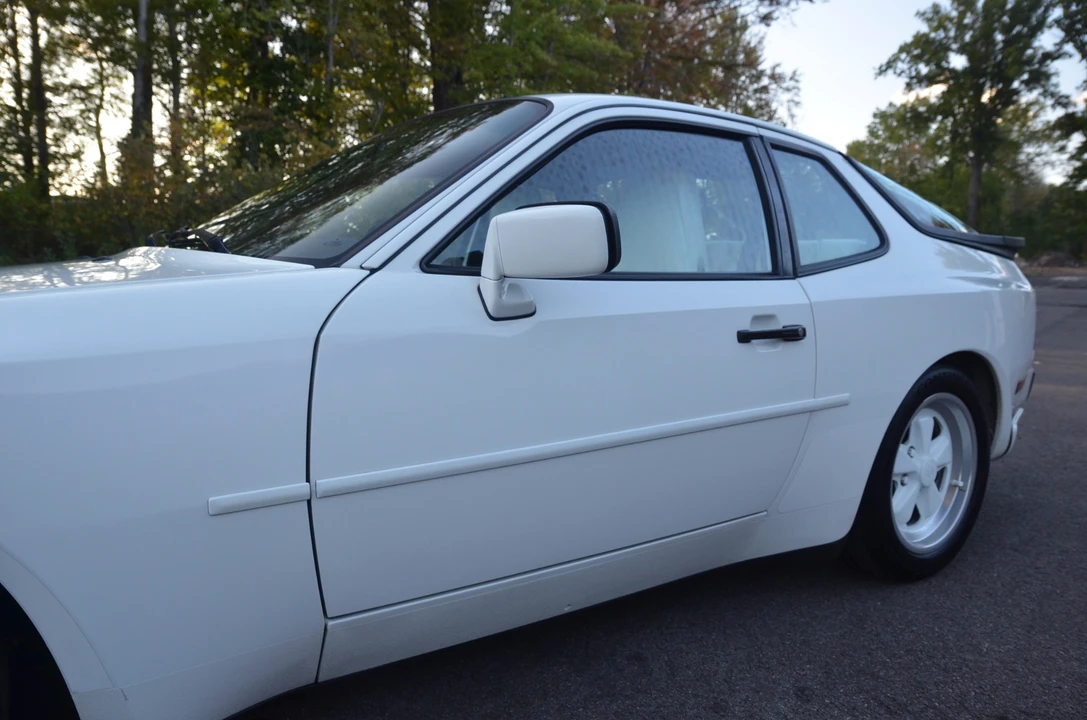 1986 Porsche 944 Turbo - Image 22 of 31