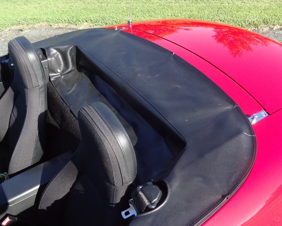 1990 Mazda NA MX-5 Miata - Image 25 of 31