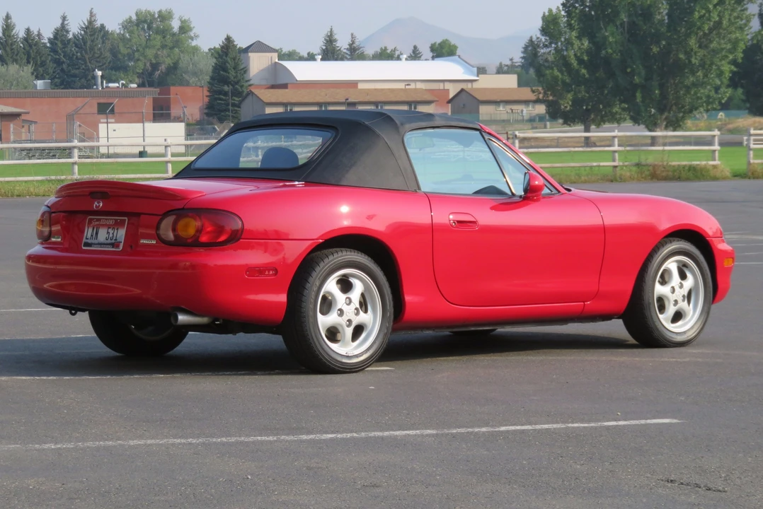 1999 Mazda NB MX-5 Miata - Image 12 of 31