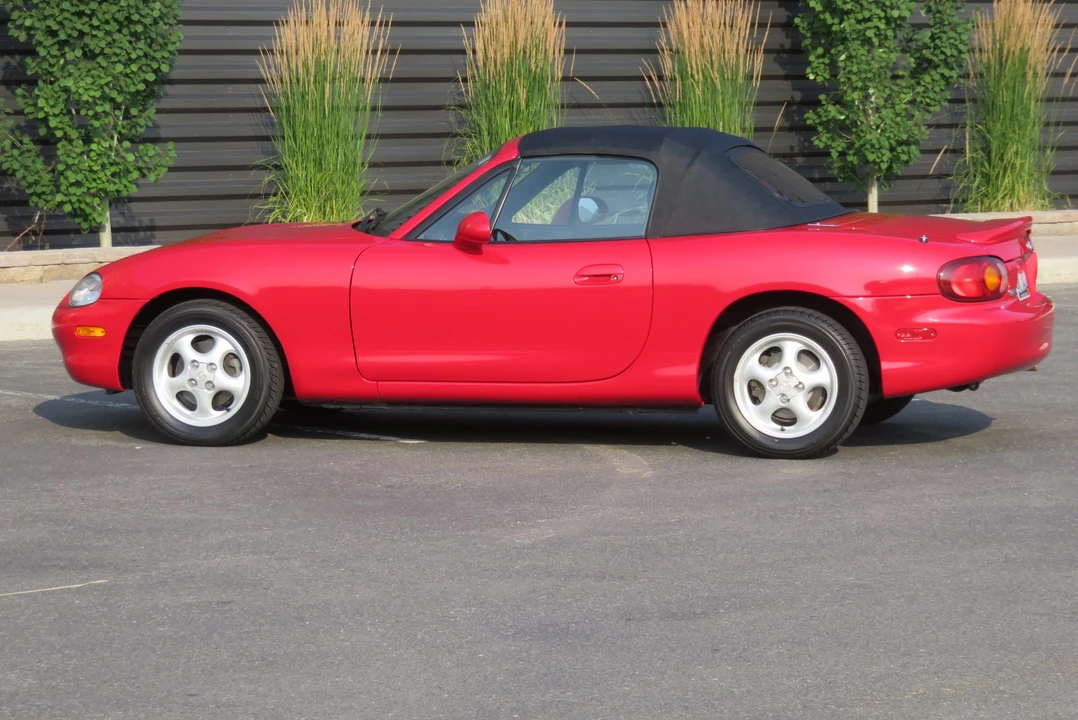 1999 Mazda NB MX-5 Miata - Image 10 of 31