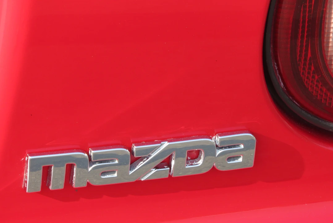 1999 Mazda NB MX-5 Miata - Image 28 of 31
