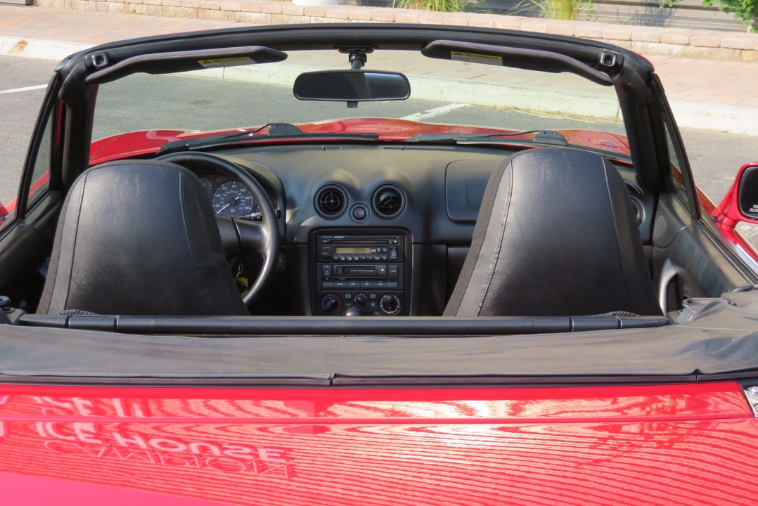 1999 Mazda NB MX-5 Miata - Image 25 of 31