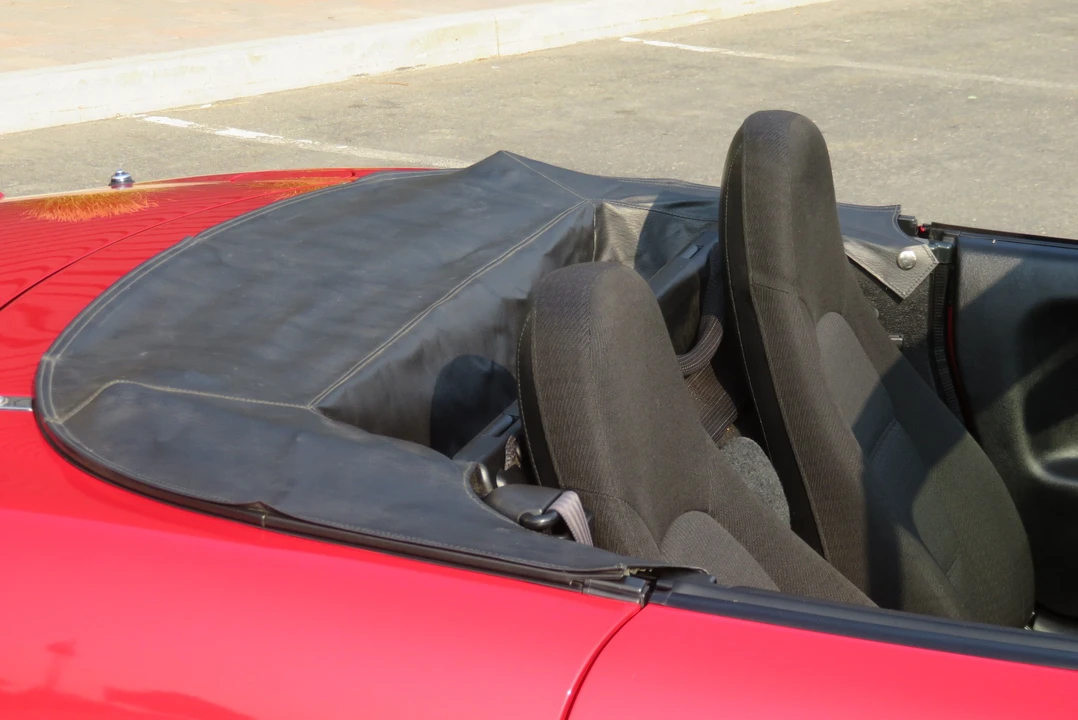 1999 Mazda NB MX-5 Miata - Image 18 of 31
