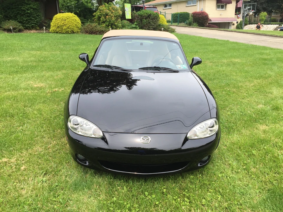 2002 Mazda NB MX-5 Miata - Image 8 of 31