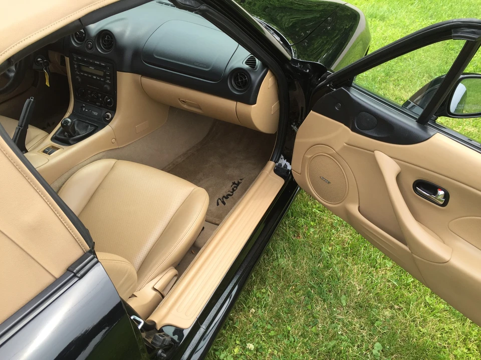 2002 Mazda NB MX-5 Miata - Image 29 of 31