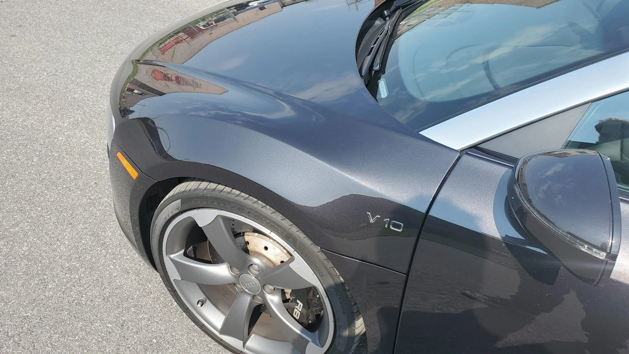 2011 Audi 42 R8 - Image 24 of 31