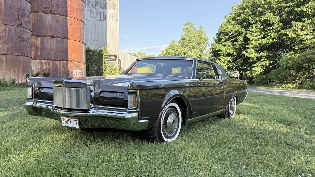 1970 Lincoln Continental Mark III - Image 4 of 31