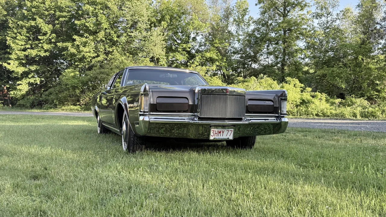 1970 Lincoln Continental Mark III - Image 13 of 31