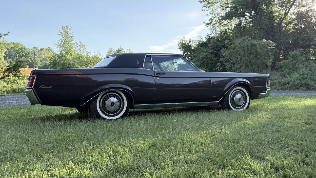 1970 Lincoln Continental Mark III - Image 20 of 31