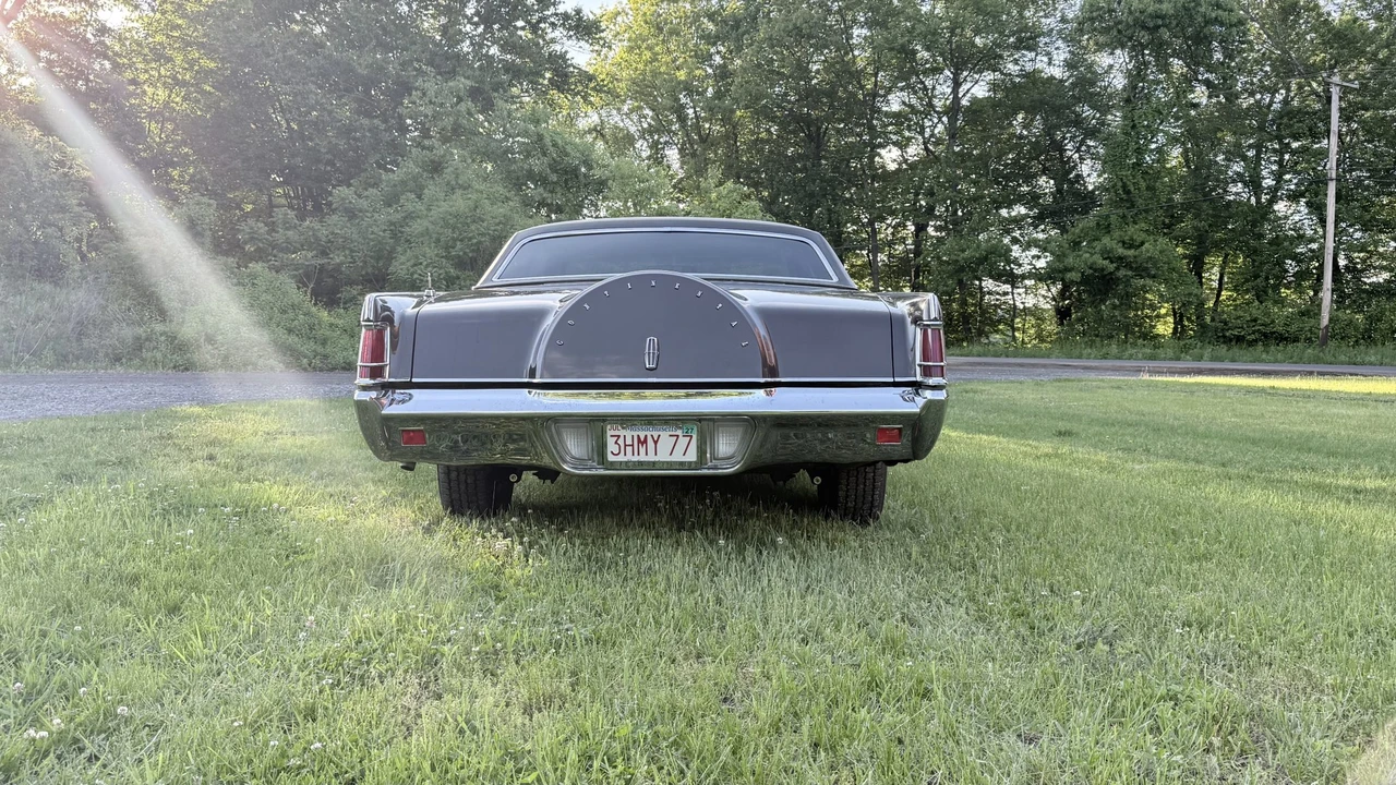 1970 Lincoln Continental Mark III - Image 25 of 31