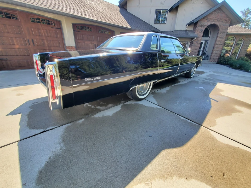 1976 Cadillac DeVille 4th Gen - Image 12 of 31