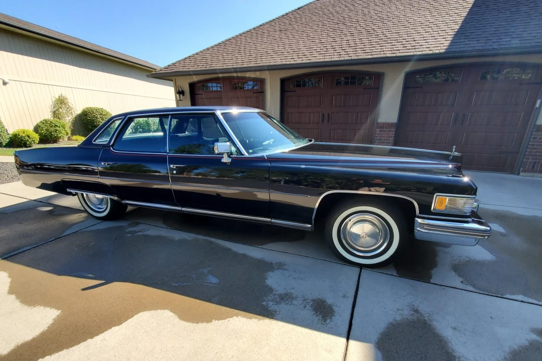 1976 Cadillac DeVille 4th Gen - Image 6 of 31