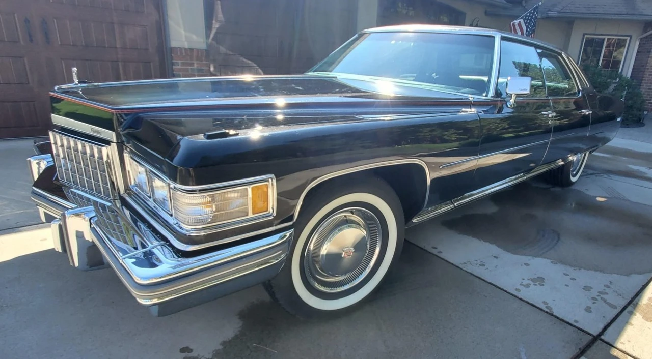 1976 Cadillac DeVille 4th Gen - Image 2 of 31
