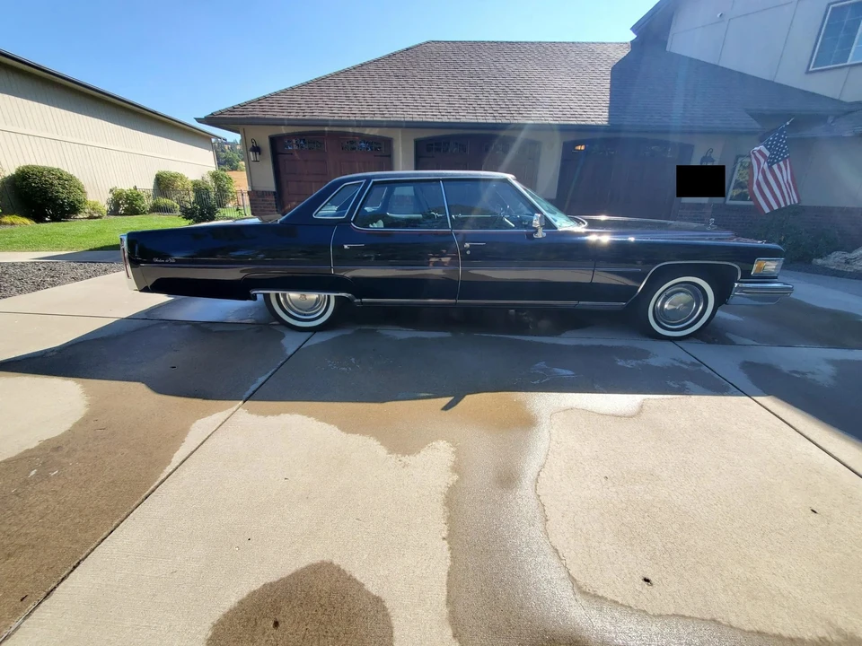 1976 Cadillac DeVille 4th Gen - Image 8 of 31