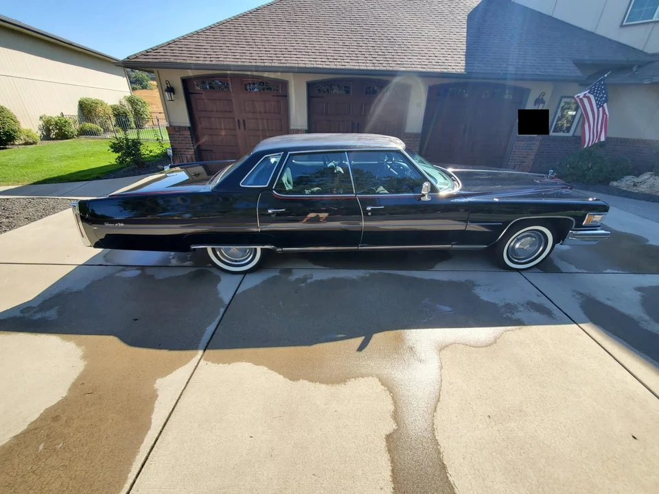 1976 Cadillac DeVille 4th Gen - Image 9 of 31