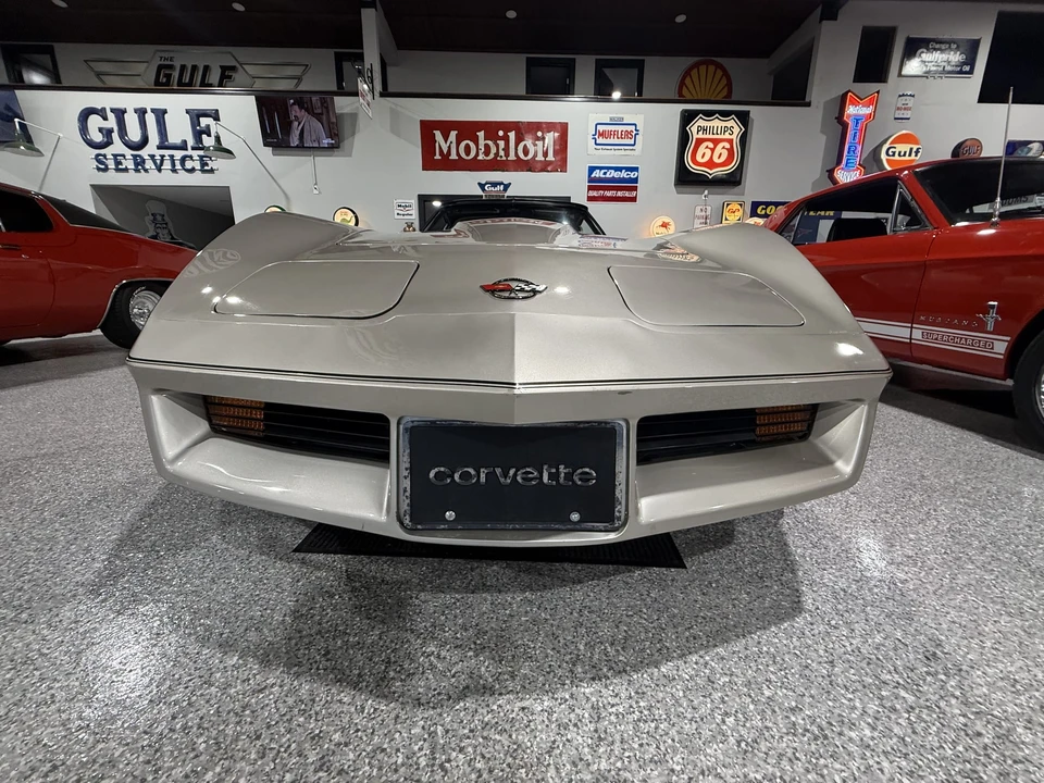 1982 Chevrolet Corvette C3 - Image 3 of 31