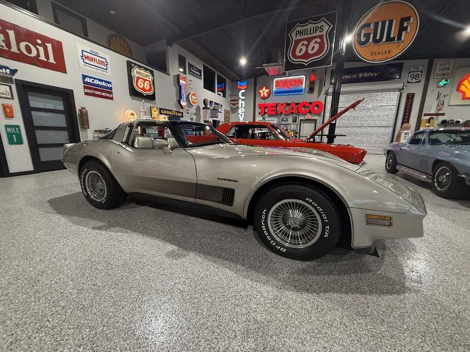 1982 Chevrolet Corvette C3 - Image 27 of 31