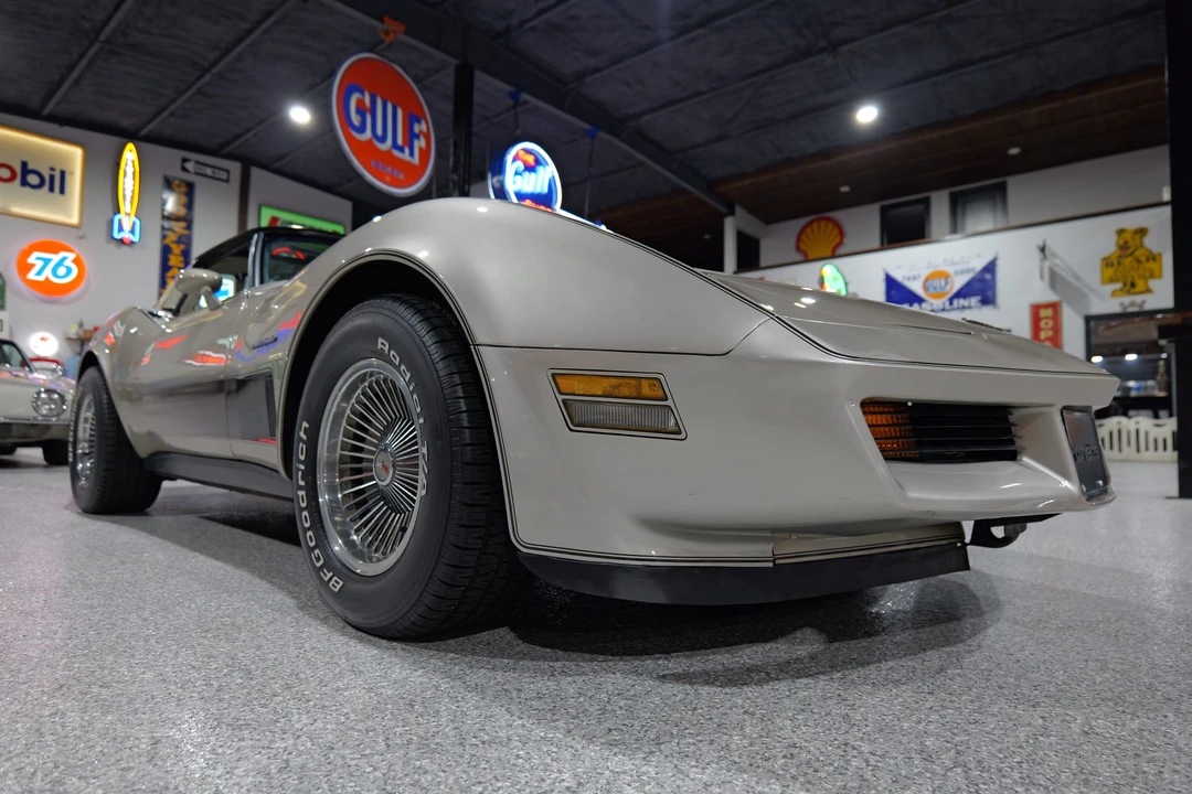 1982 Chevrolet Corvette C3 - Image 24 of 31