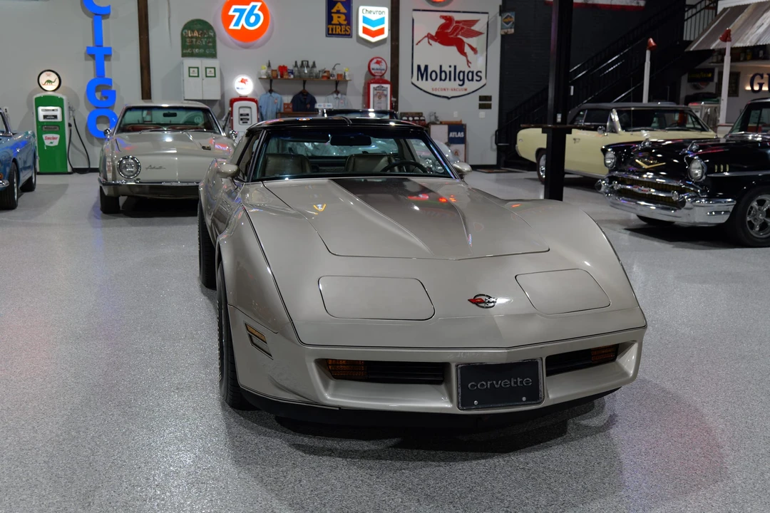 1982 Chevrolet Corvette C3 - Image 16 of 31