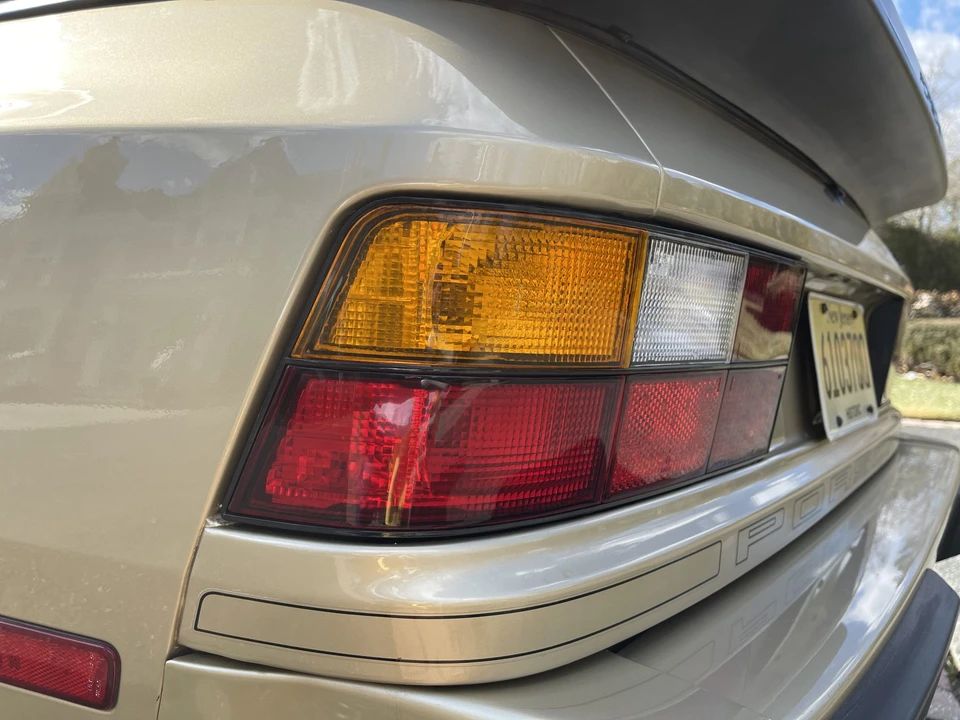 1983 Porsche 944 - Image 14 of 31