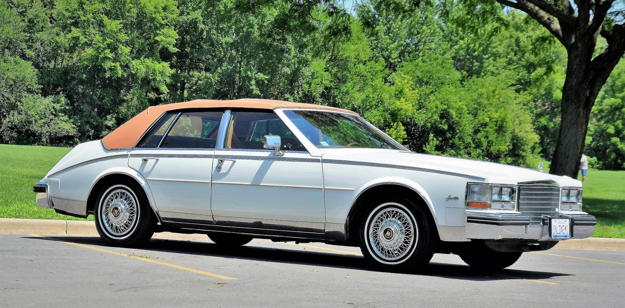 1984 Cadillac Seville - Image 18 of 31