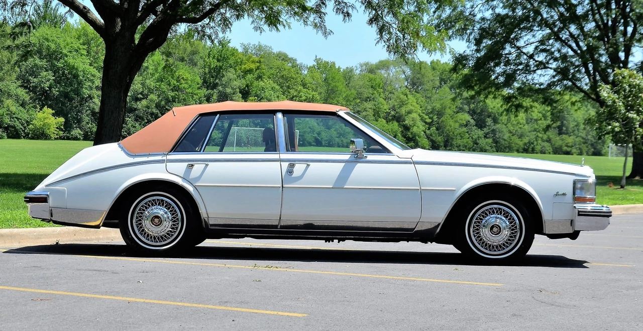 1984 Cadillac Seville - Image 21 of 31