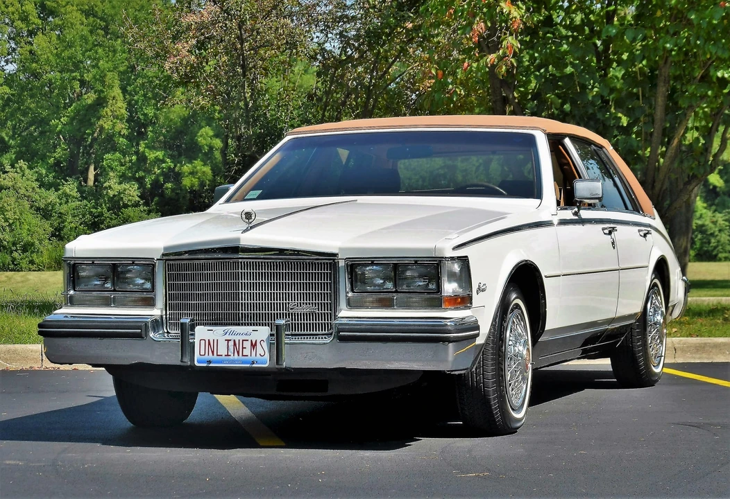 1984 Cadillac Seville - Image 9 of 31