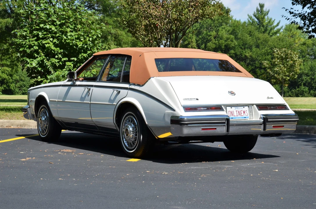 1984 Cadillac Seville - Image 31 of 31