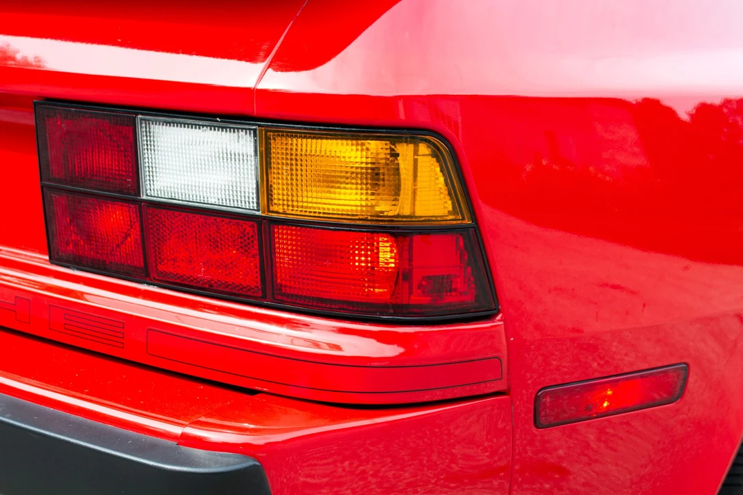 1985 Porsche 944 - Image 21 of 31