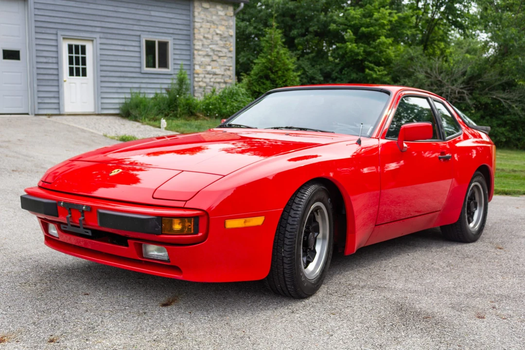 1985 Porsche 944 - Image 2 of 31