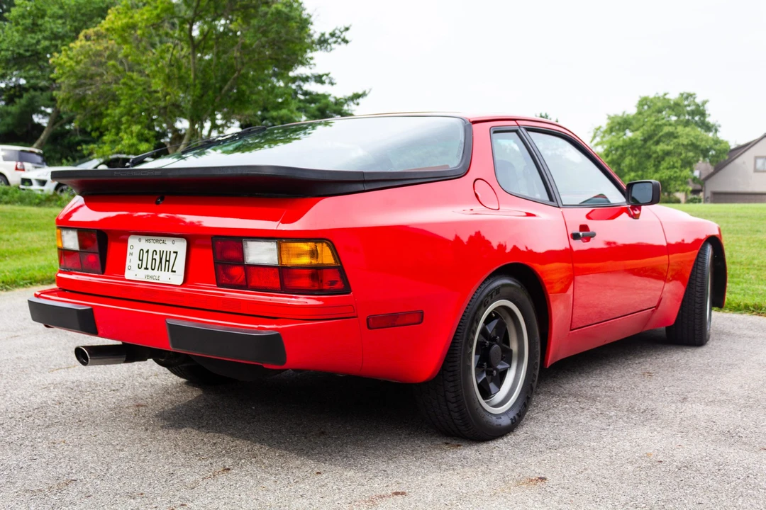 1985 Porsche 944 - Image 8 of 31
