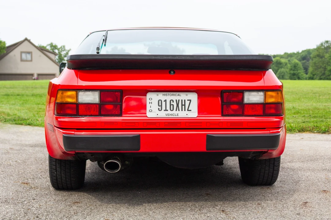 1985 Porsche 944 - Image 9 of 31
